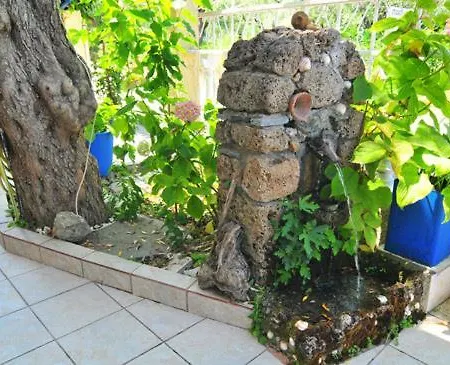 Yanna 아파트 스칼라 포타미아스